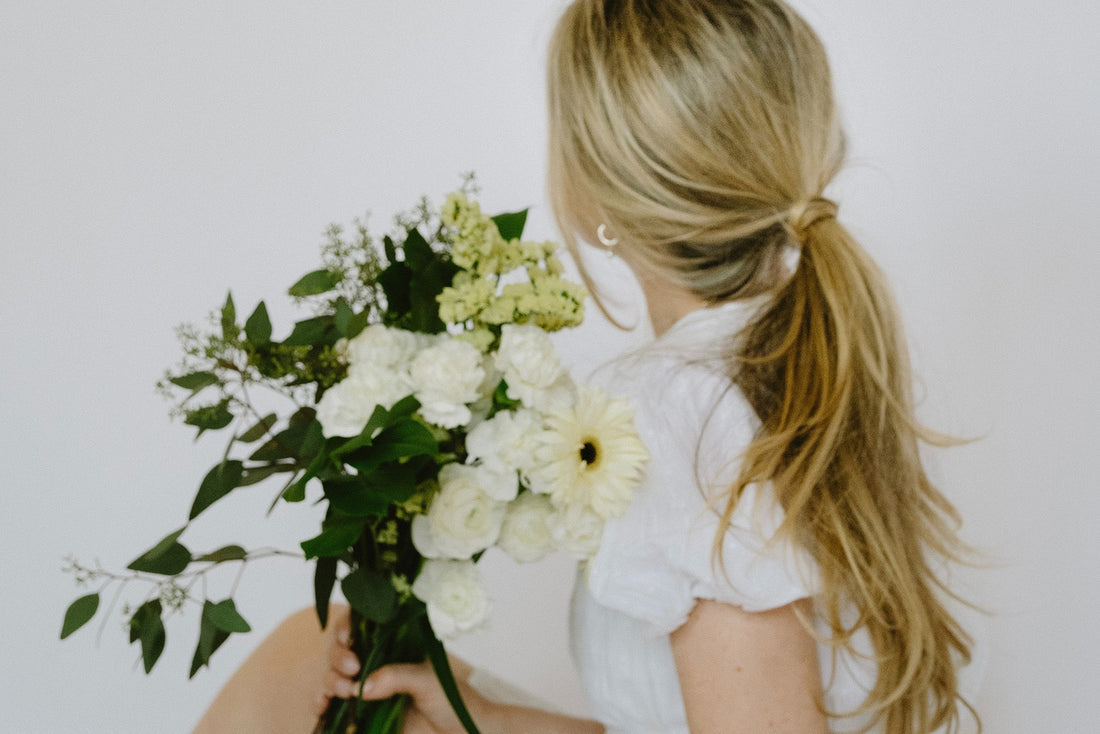Artemisinin for Hair Health