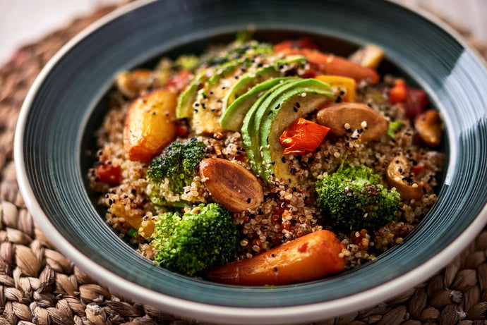 Quick Easy Weight Loss Recipe: Spicy Quinoa & Roasted Veggie Bowl
