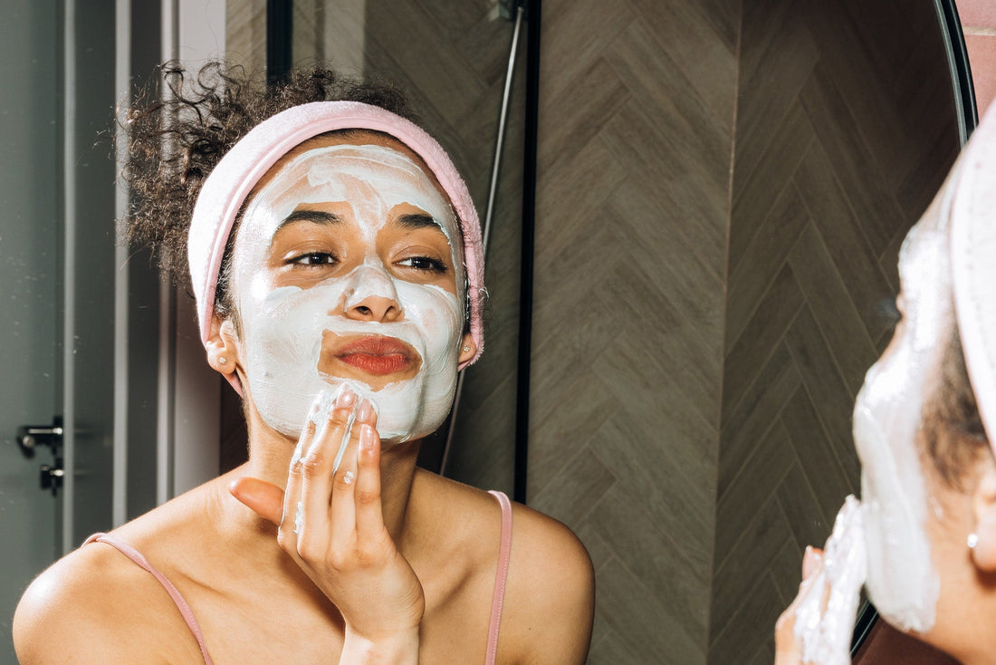 CoQ10 VS Retinol in Skincare