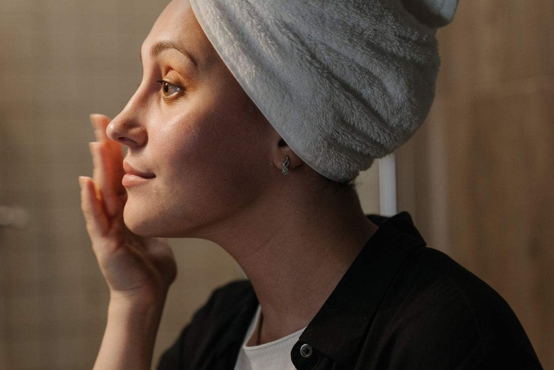 Hyaluronic Acid and Vitamin C