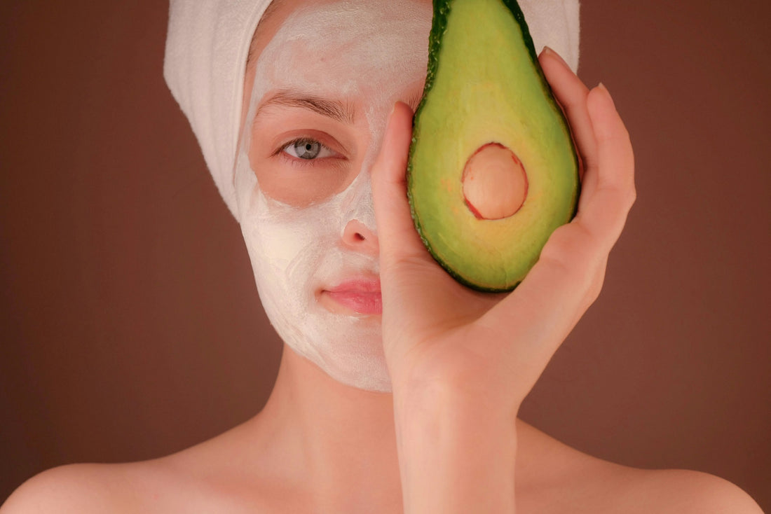 Nutrients that work well with Hyaluronic Acid